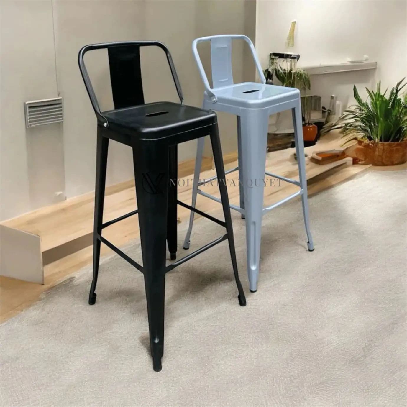 Ghế quầy bar Tolix 75cm có tựa lưng